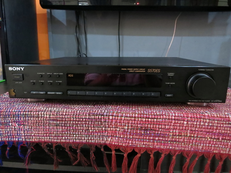 Sony ST-S570ES High-End AM/FM Tuner Img_0634