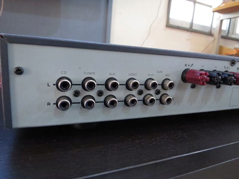 NAD 310 Stereo Integrated Amplifier (SOLD) Img_0642