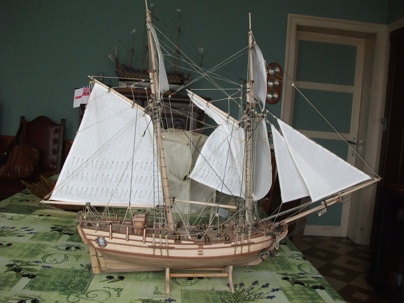 HMS Halifax 1768 (Constructo 1/35°) de sangha - Page 2 Halifa10