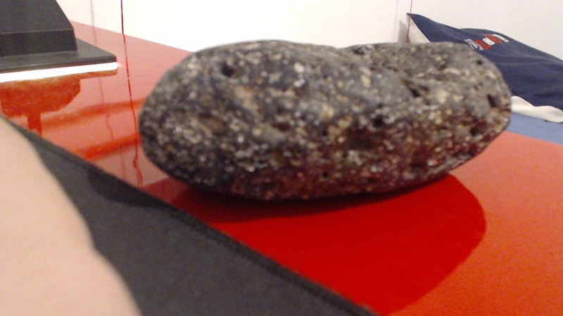 Je crois avoir trouver une météorite Win_2012