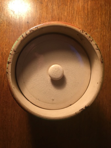 Mystery storage jar with inner liner Image122