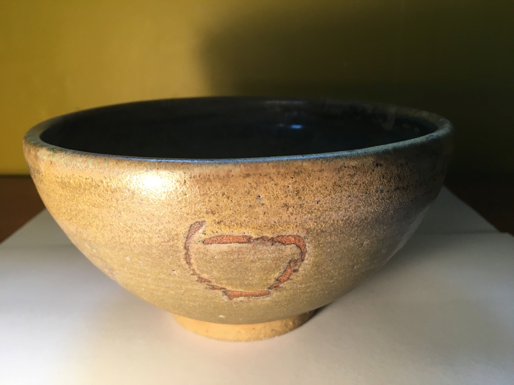 studio pottery bowl m or w mark  Image166