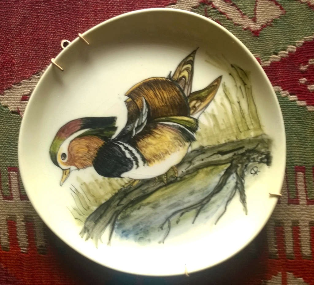 Help ID this plate bought at a flea market in Italy Front10