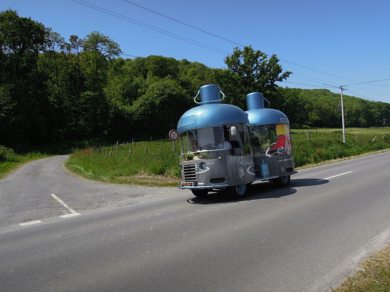 2018 - tour de Bretagne des vehicules anciens 2018 Iuyp_127