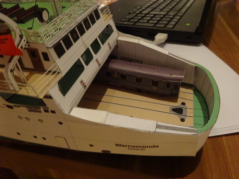 Fertig - Fährschiff Warnemünde von Conys Kartonmodellbau, gebaut von Fleetmanager - Seite 8 Dsc05546