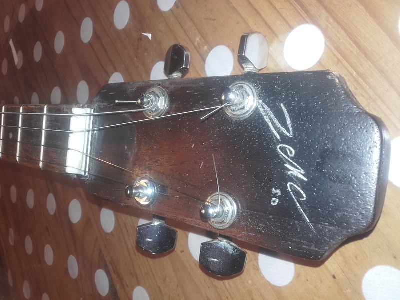 zeno box guitar vieille boite métal 20171218