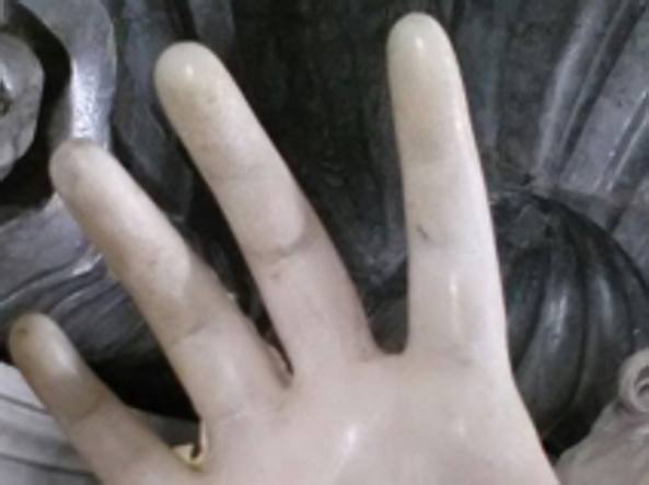 Il capolavoro del Bernini, la statua di Santa Bibiana, ha perso un dito durante un trasloco. Santa-11