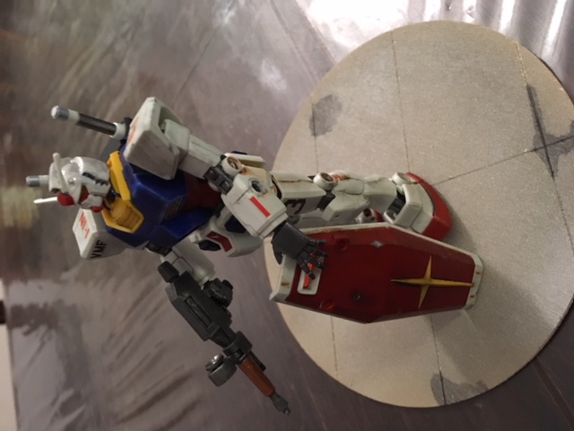 Gundam RX-78-2 Bandai 1/144ème Img_0213