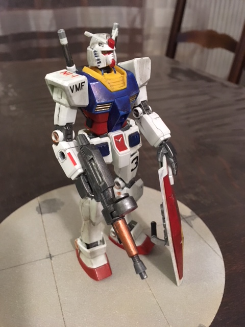 Gundam RX-78-2 Bandai 1/144ème Img_0217