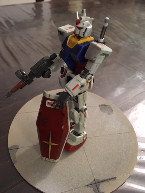 Gundam RX-78-2 Bandai 1/144ème Img_0219