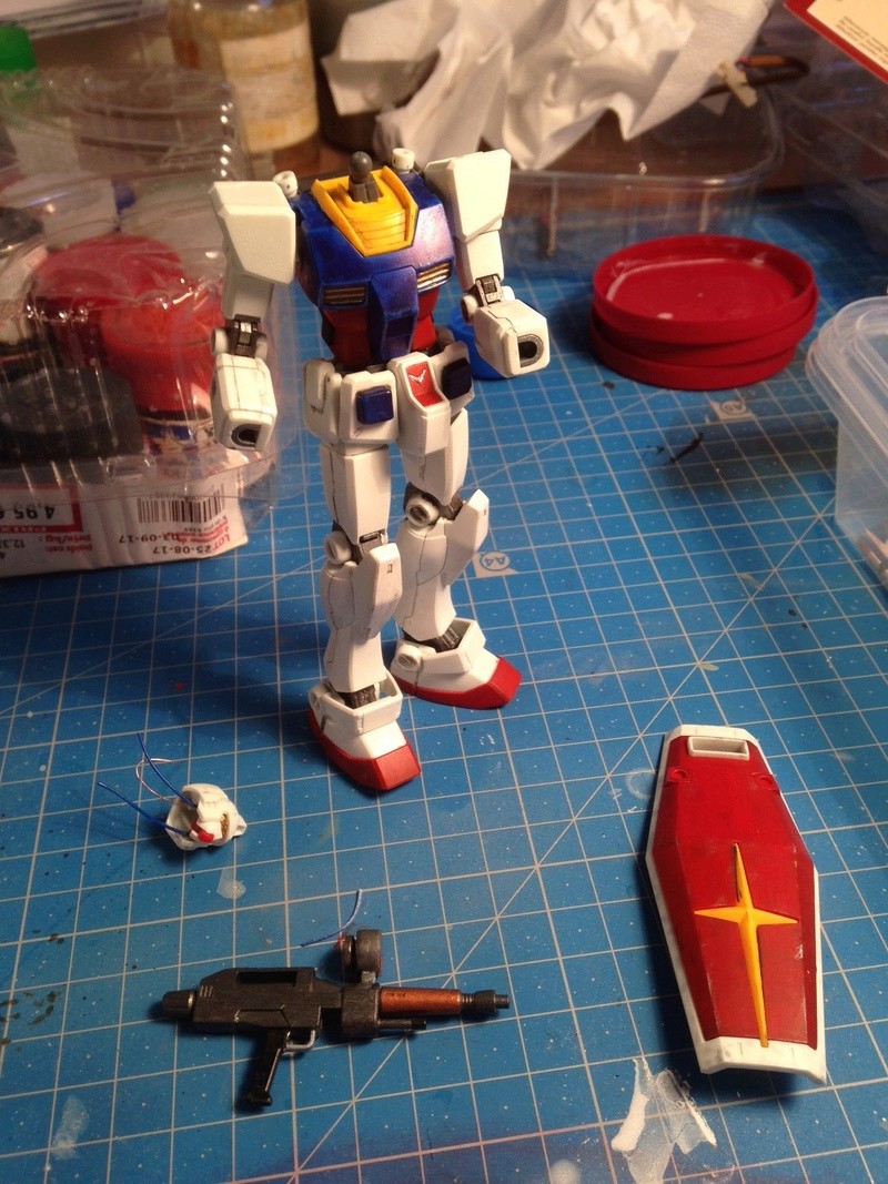 Gundam RX-78-2 Bandai 1/144ème Img_1311