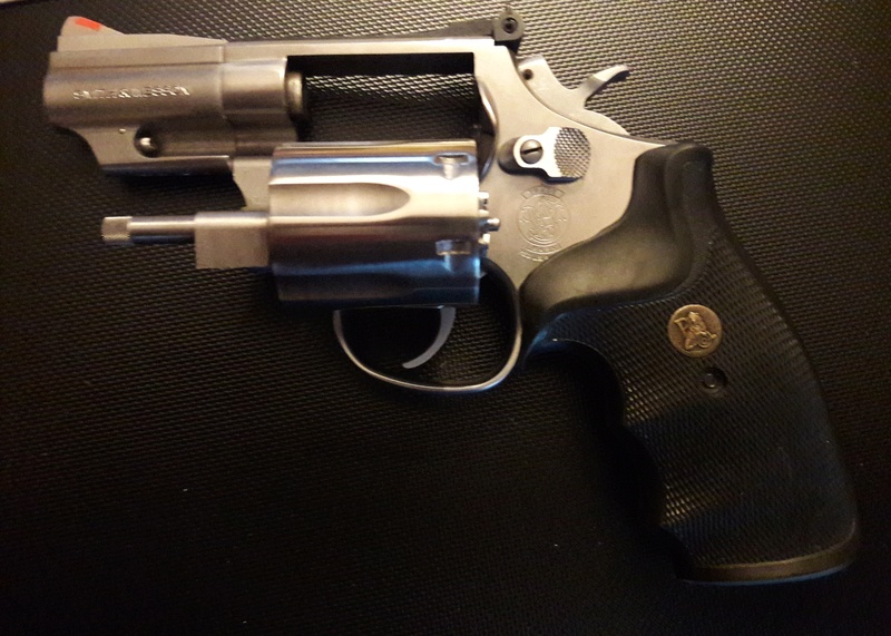 Identification revolver SW 357 magnum Sw_35711