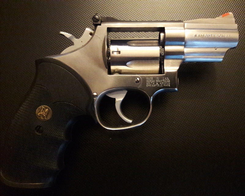 Identification revolver SW 357 magnum Sw_35712