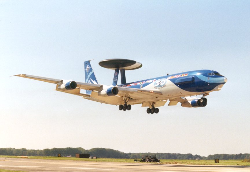 Boeing E-3 B awacs Heller 1/72 Awacs10