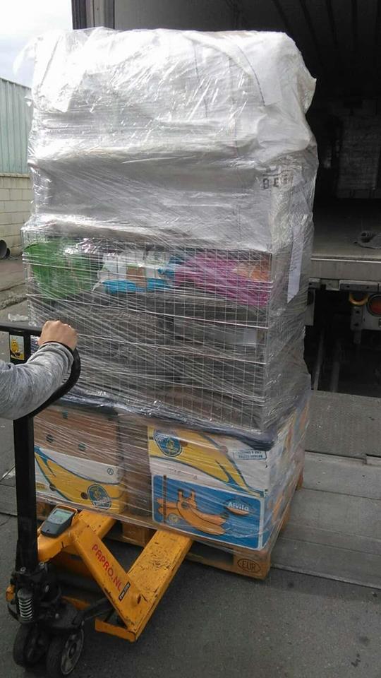 9 Feb - 2 pallets aangekomen bij Canis y Felis 227