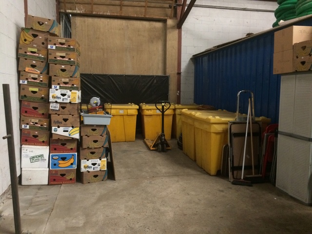 3 juni - 8 pallets staan klaar voor Spanje Img_0016
