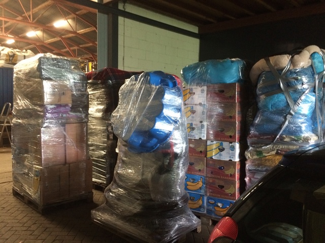 3 juni - 8 pallets staan klaar voor Spanje Img_0027