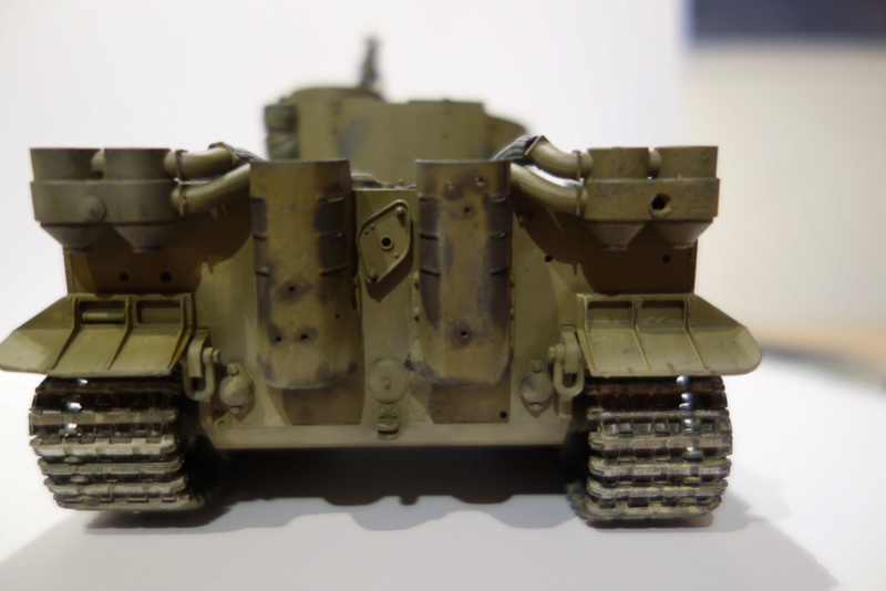 Diorama Petit déjeuner + Briefing (Tiger 1 1/35) - Page 2 Dsc04132