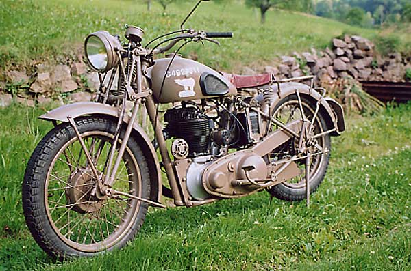 Les vélos militaires suisses - Page 2 M20-yv10