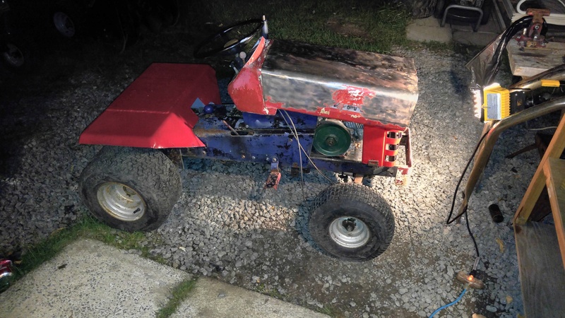 Massey MF7 trail tractor 20171022