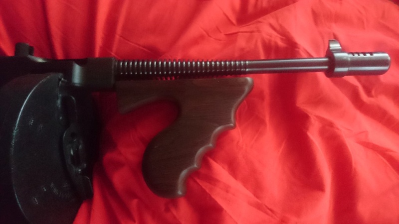 Pistolet mitrailleur Thompson 1927A1 Hthz10