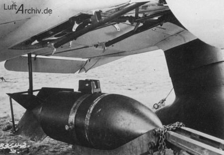 Le blitzkrieg "Fall Gelb" par l'aviation Allemande. Sc250_10