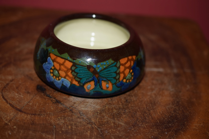 Unknown mark on old pottery bowl??? Dsc_0110