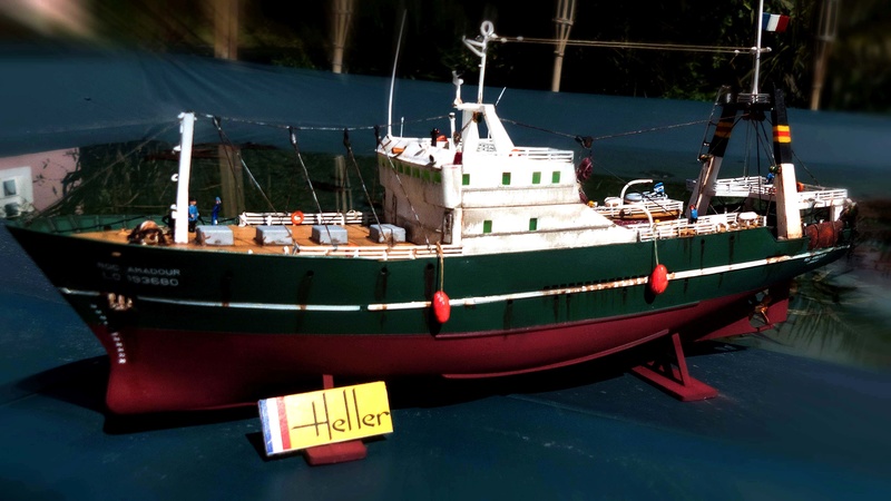 Chalutier ROC AMADOUR .... Bonne pêche ... 1/200ème Réf 80608 01413