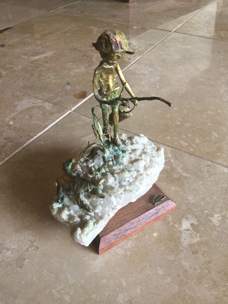 Looking for help ID'ing a bronze sculpture. Photo_17