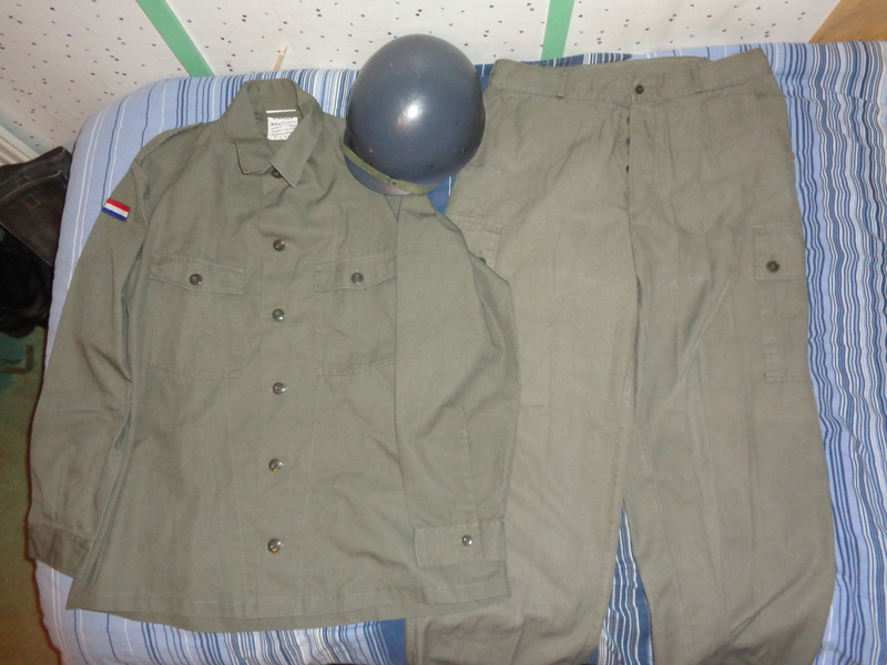 Grey / Greygreen KLu uniforms Dsc02911