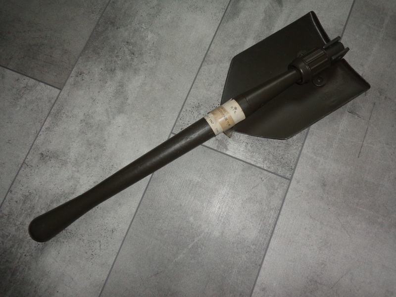 Danish shovel with cover, very late type of the M45-50 / 59? Dsc04122