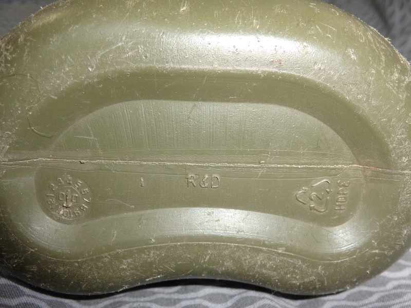 Australian M56 type webbing and Vietnam related uniform stuff Dsc04730