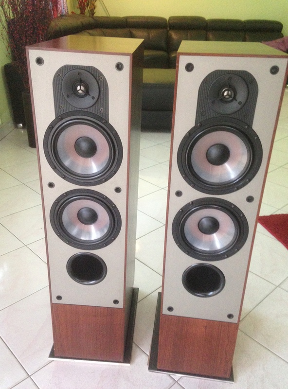 (SOLD)PARADIGM monitor 7 floorstanding SPEAKERS Img_4110