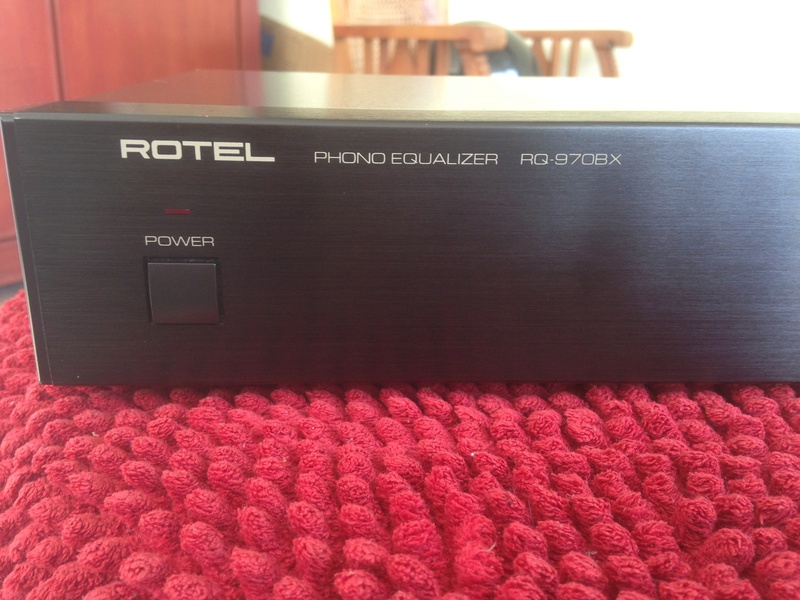 ( SOLD)Rotel RQ-970BX Moving-Magnet/Coil Phono Pre-Amplifier Img_5111