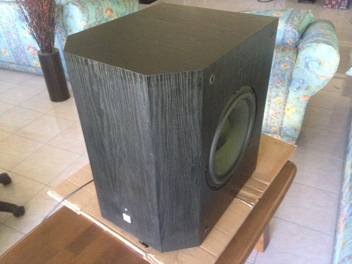 ONKYO THX subwoofer...(sealed box) MADE IN USA