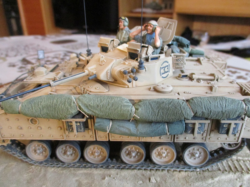 Guerre du Golfe 1991 - MCV Warrior (Academy) et T55 Enigma (ESCI et Verlinden) Img_0016