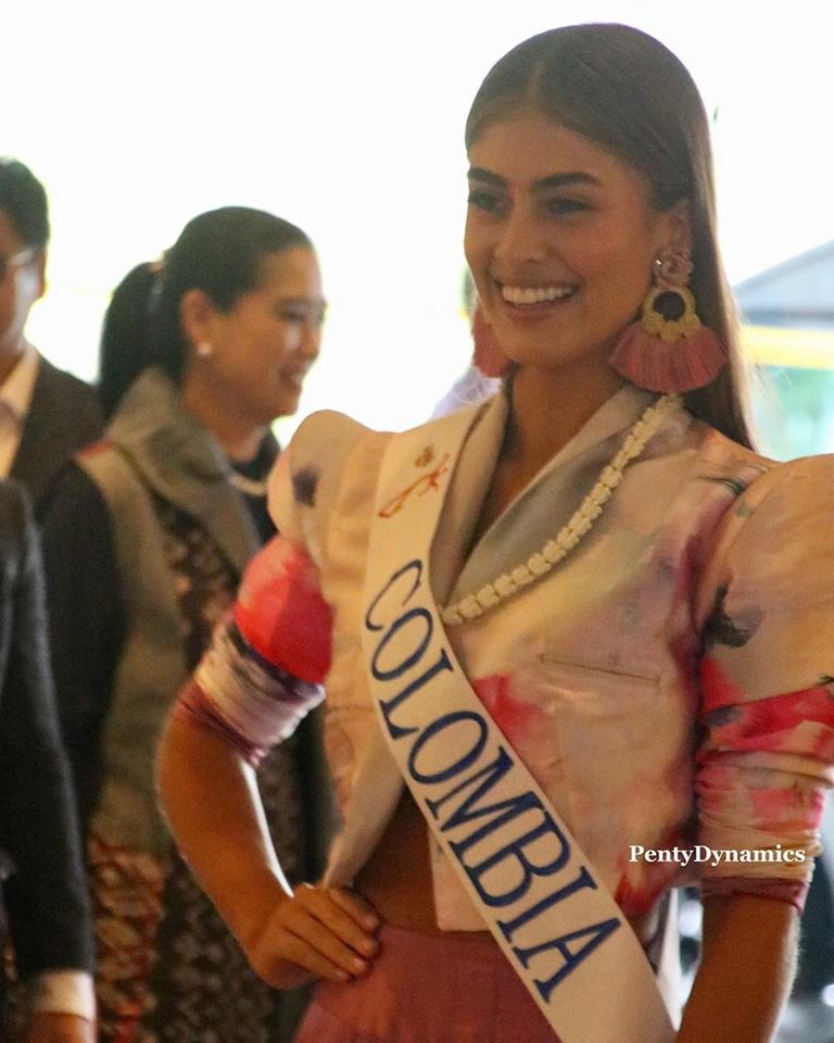 valeria morales, miss colombia universo 2018. - Página 9 Nynr9b10