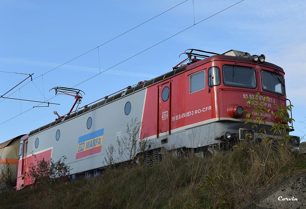 Locomotive clasa 47(470 474) apartinand CFR Marfa - Pagina 40 Dsc_0041