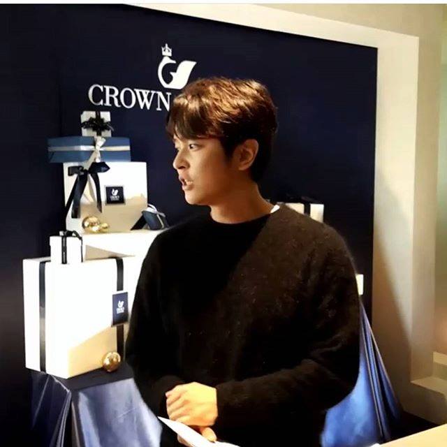 KIM JEONG HOON COMO INVITADO EN UNA FIESTA PRIVADA DE LA MARCA CROWN GOOSE Foto_132