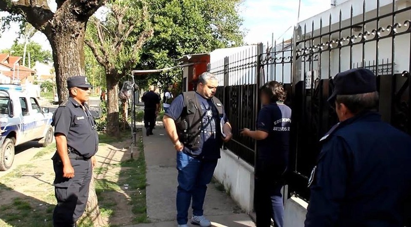 San Miguel: Allanamientos por amenazas de bomba en colegios _dsc3011