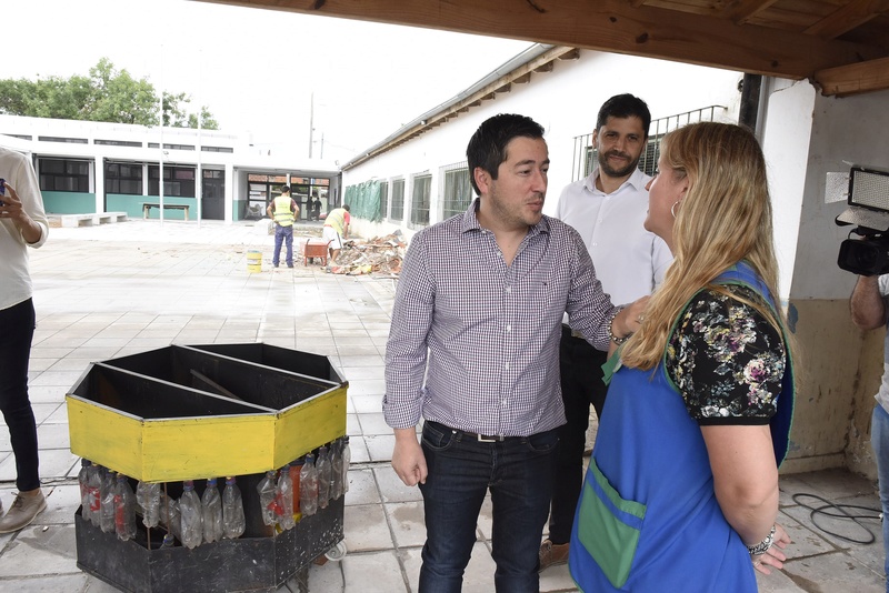 Malvinas Argentinas: Nardini visitó la escuela técnica N° 2 “Dr. René Favaloro”. _dsc5610