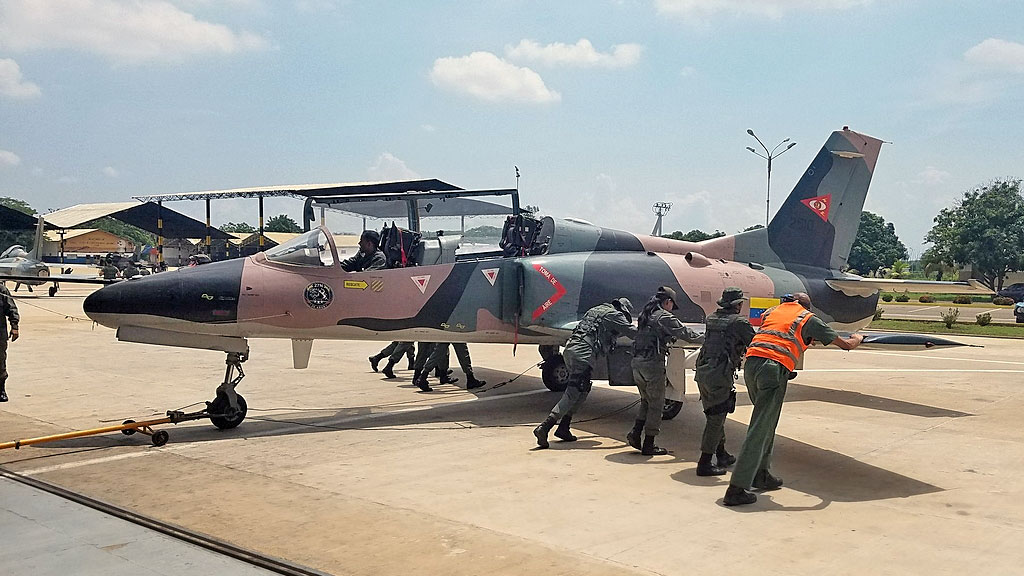 FUERZA AEREA VENEZOLANA. - Página 39 Ejerci21