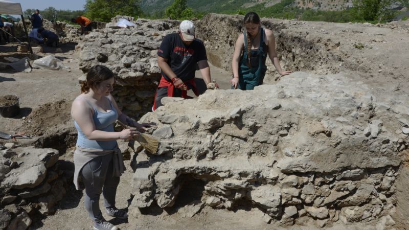 Najnovšie archeologické výskumy na Slovensku - Stránka 2 K0l5gr10