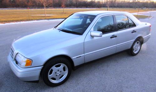 C280 Branca 1996 R$ 45.000,00 W202_s12
