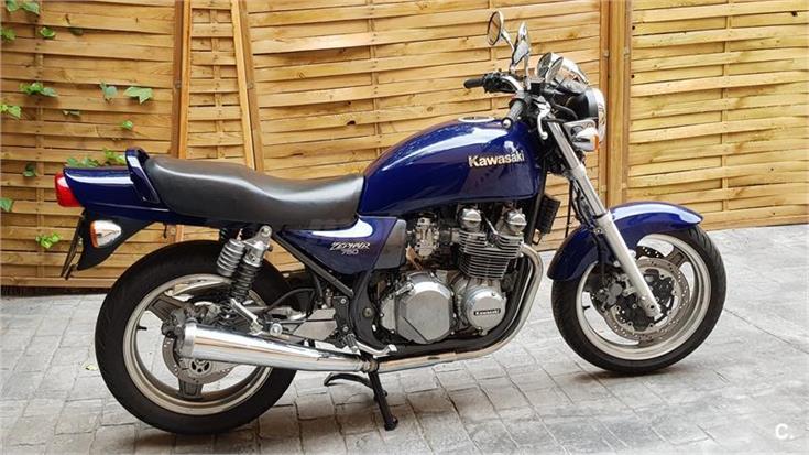 HONDA - Honda CB750 o Kawa Zephyr 750 ¿Qué opinas? 735x10