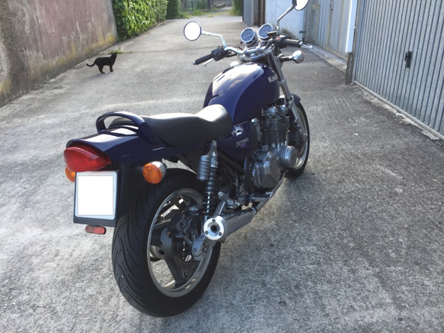 HONDA - Honda CB750 o Kawa Zephyr 750 ¿Qué opinas? Img_0813
