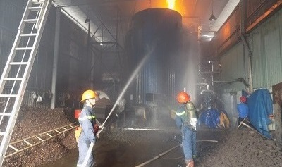 Chữa cháy bồn dầu tại Công ty TNHH TM Hiệp Thành, huyện Củ Chi  Cha_ch10