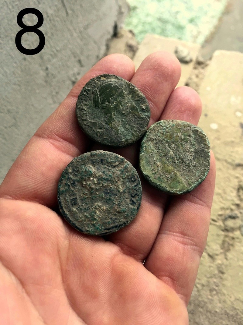 Large Roman Coins 811