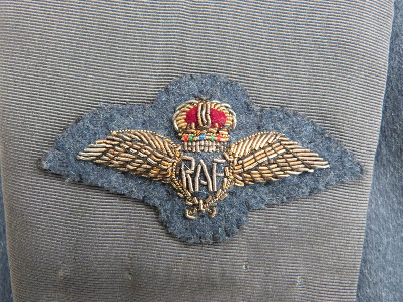 tenue de mess d'un officier de la RAF Raf310