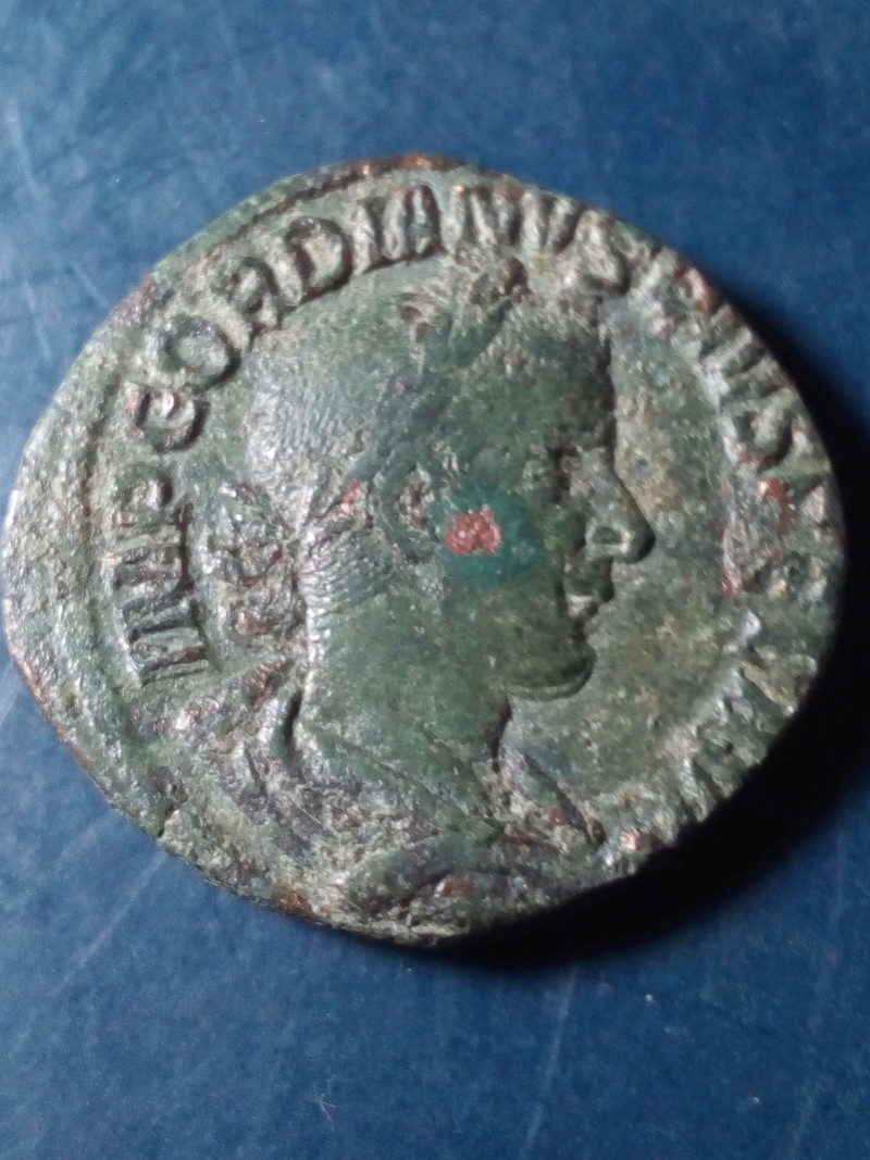 Sestercio de Gordiano III. LAETITIA AVG N. Laetitia estante a izq. Roma. Img_2091